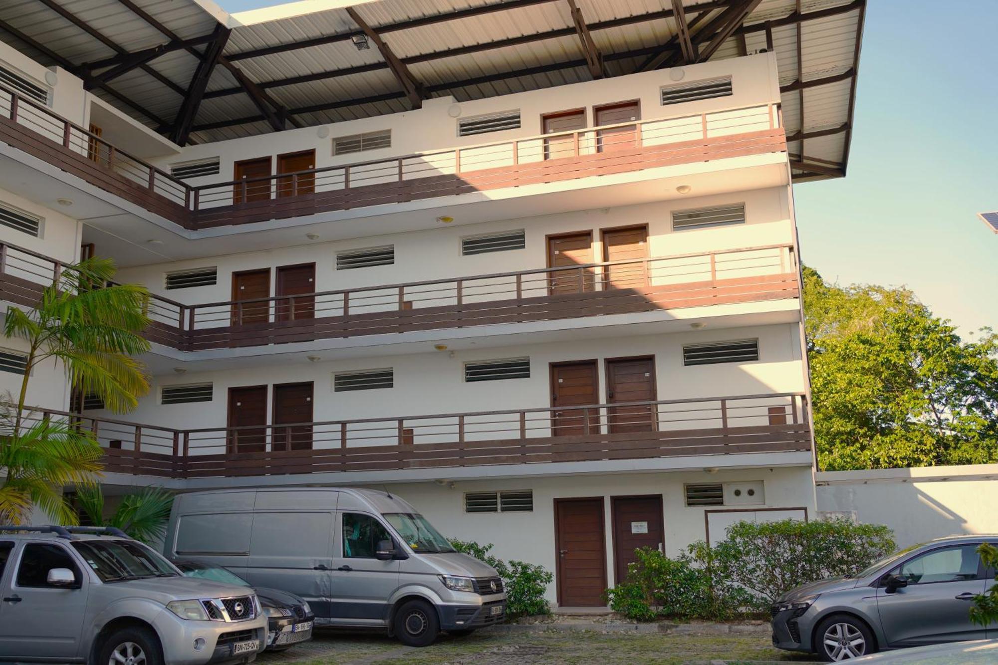 Studio Hibis Blue Cayenne Exterior foto